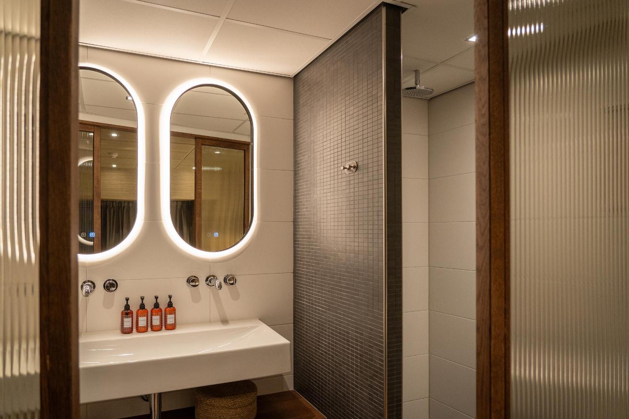 Boutique Hotel De Smulpot Den Burg Eksteriør billede